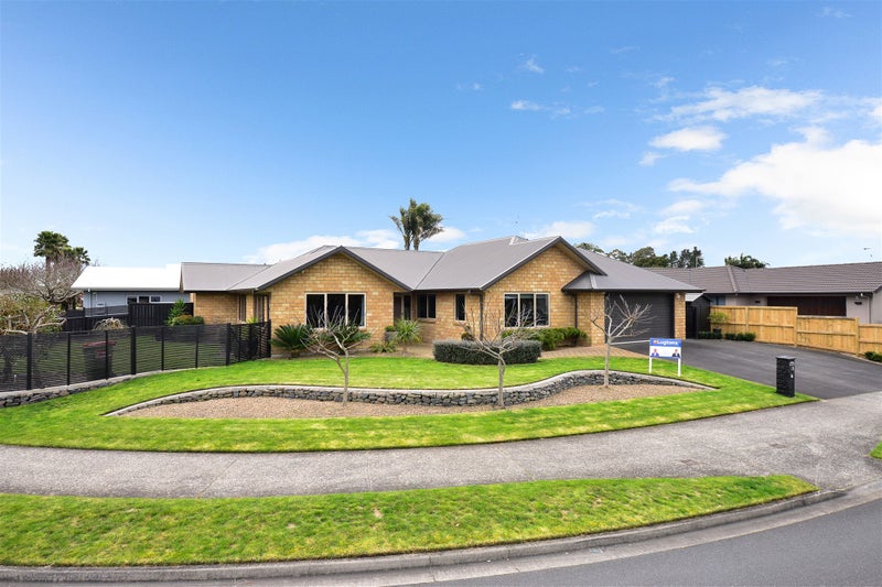 23 Coleraine Drive, Rototuna, Hamilton - Carousel 2