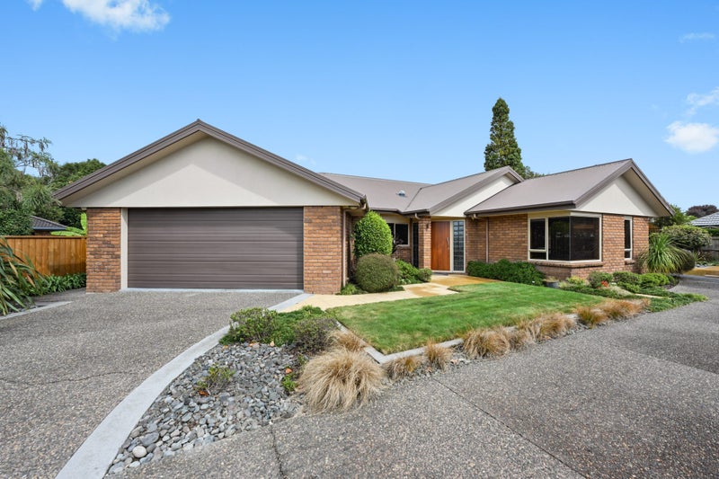 12 Vermont Court, Huntington, Hamilton - Carousel 1