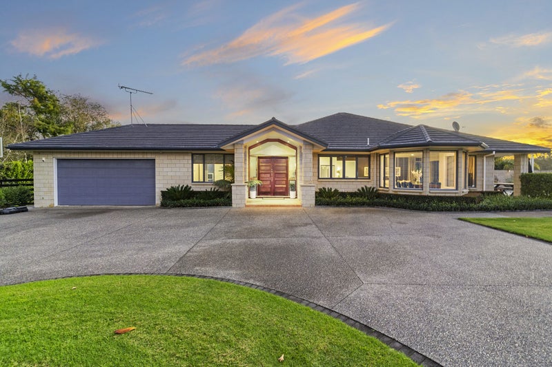 81 Whitford Park Road, Manurewa - Carousel 2
