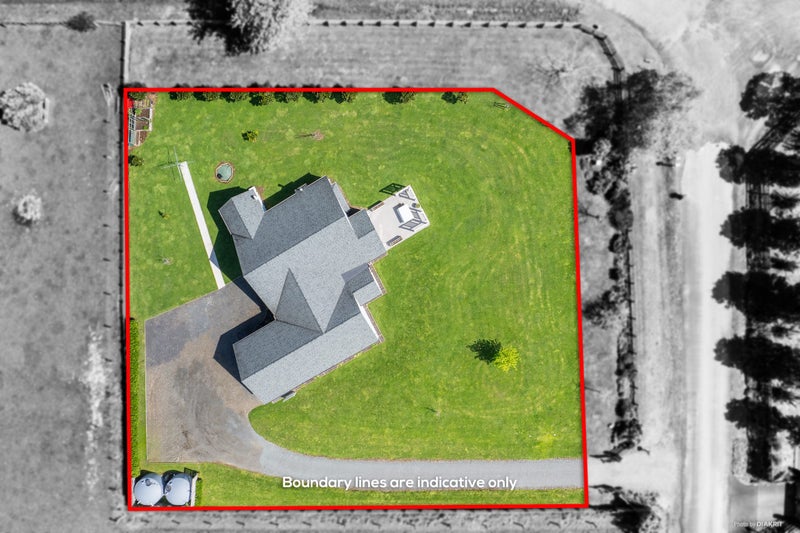 33 William Potter Lane, Karaka, Papakura - Carousel 32