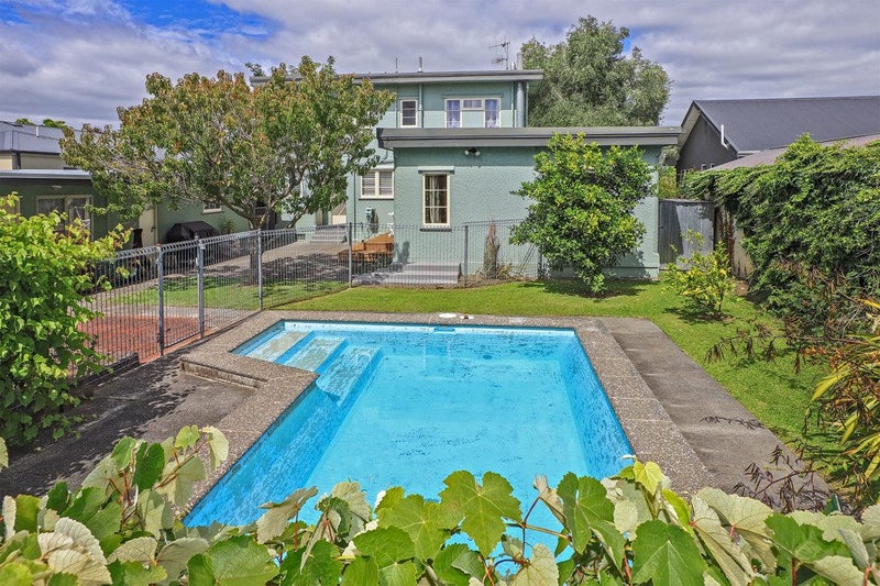 811 Saint Aubyn Street West, Saint Leonards, Hastings - Carousel 1