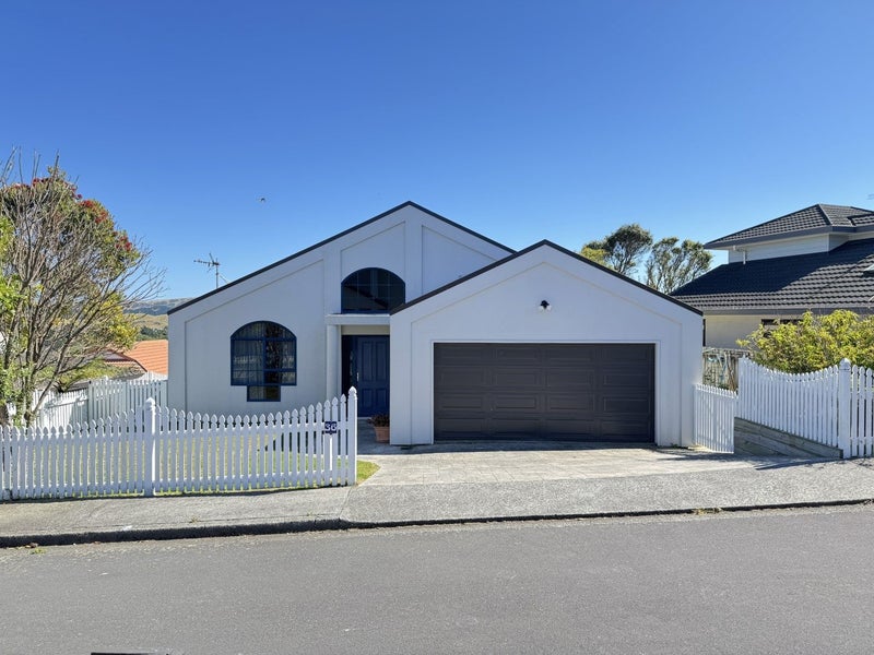 36 Kentwood Drive, Woodridge, Wellington - Carousel 1