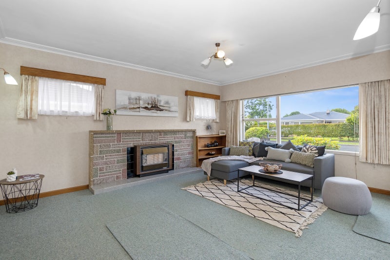 21 Scott Avenue, Hamilton East, Hamilton - Carousel 2