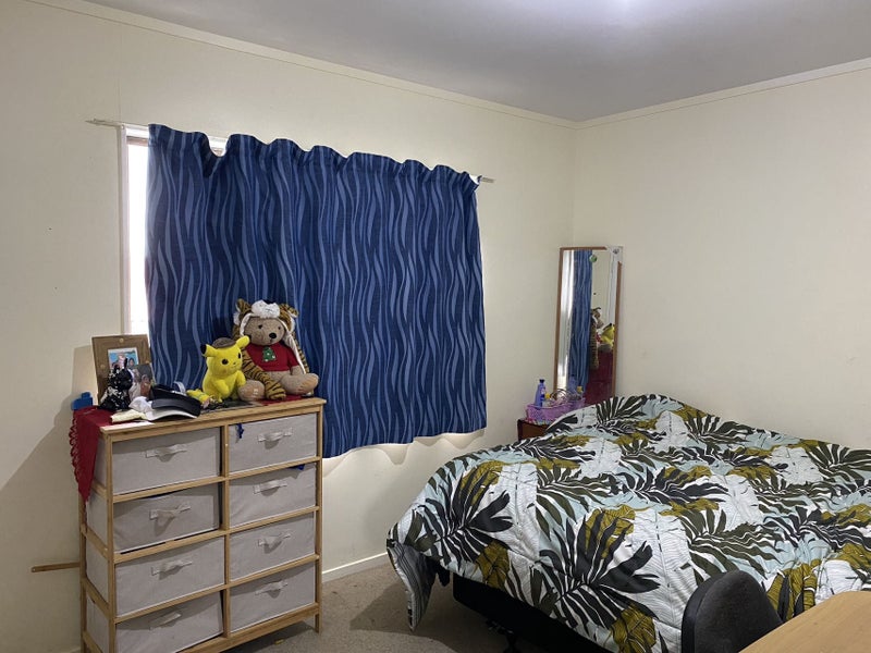 3 Constance Place, Clover Park, Auckland - Carousel 2