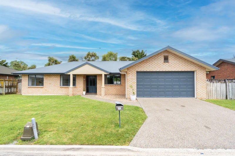 44 Nielsen Gardens, Rototuna, Hamilton - Carousel 1