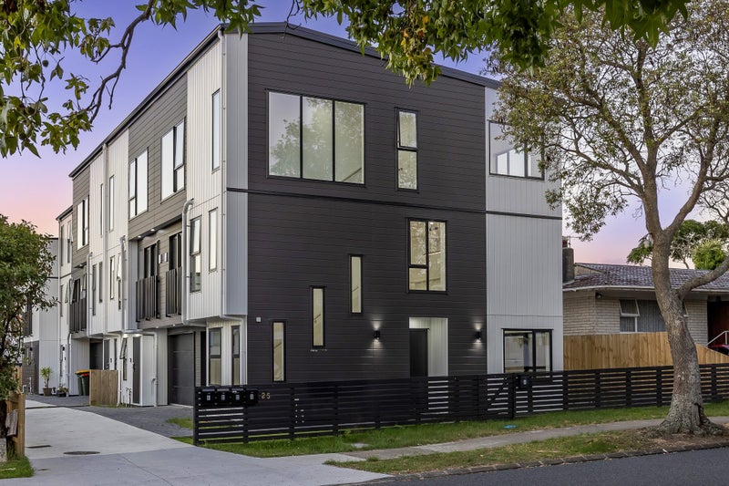 25B Archmillen Avenue, Pakuranga Heights, Auckland - Carousel 2