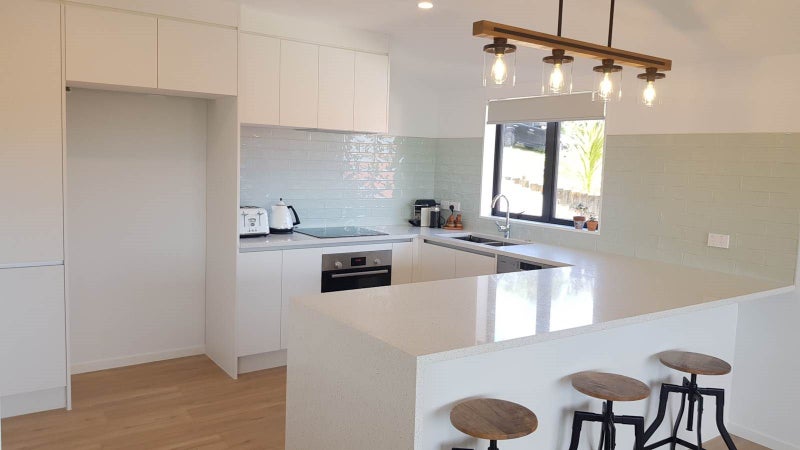 4A Anne McLean Drive, Bayview, Auckland - Carousel 2