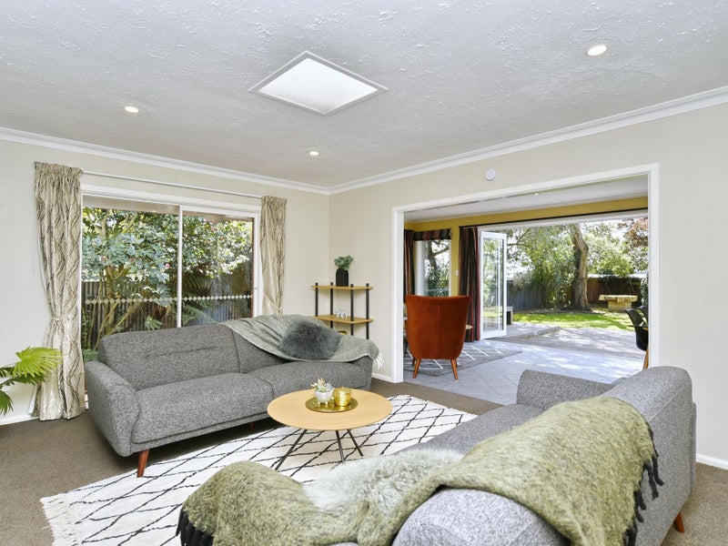 910 Avonside Drive, Avondale, Christchurch - Carousel 2