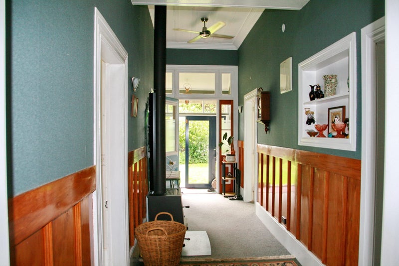 991 East Road, Toko, Stratford - Carousel 2