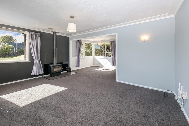 15 Bell Crescent, Concord, Dunedin - Carousel 2