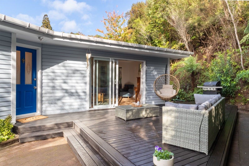 9 Harold Grove, Stokes Valley, Lower Hutt - Carousel 2