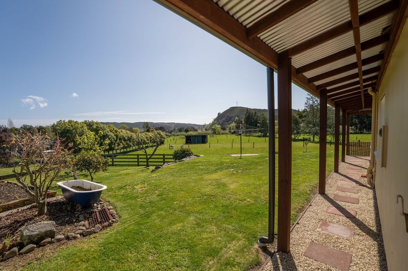 69 Whitby Road, Wakefield, Wakefield - Carousel 2