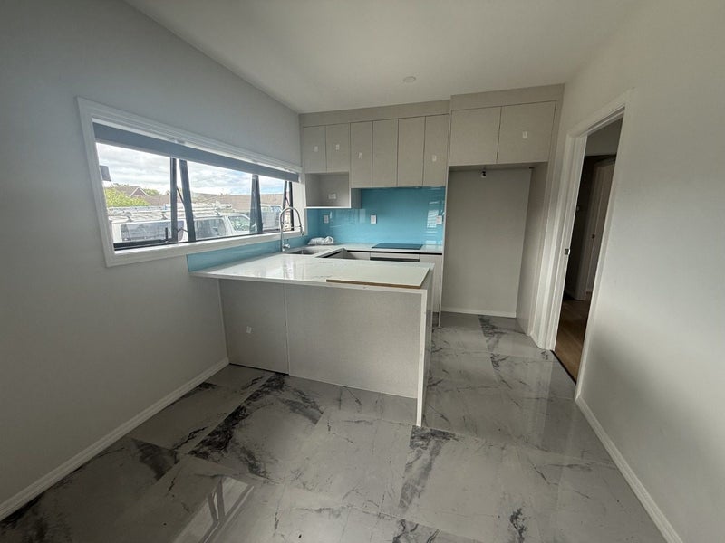 51 Luke Street, Otahuhu, Auckland - Carousel 2