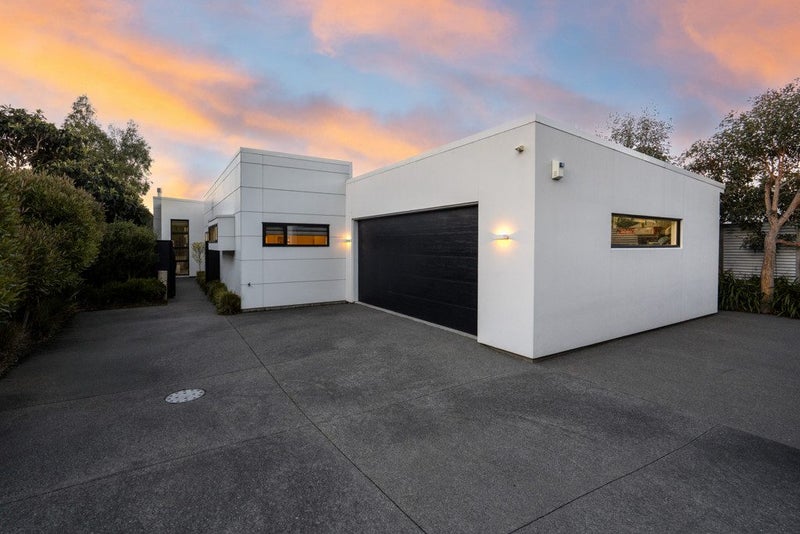 25 Main Road, Redcliffs, Christchurch - Carousel 1