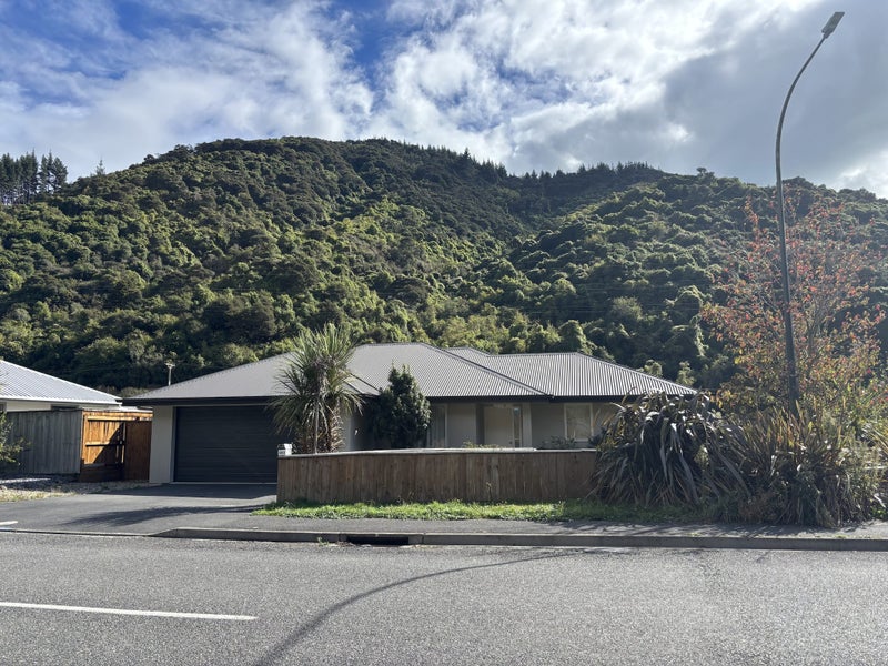 460 Brook Street, The Brook, Nelson - Carousel 1