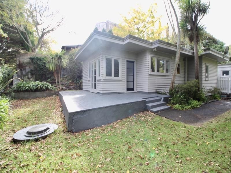 2/43 Dickens Street, Grey Lynn, Auckland - Carousel 1