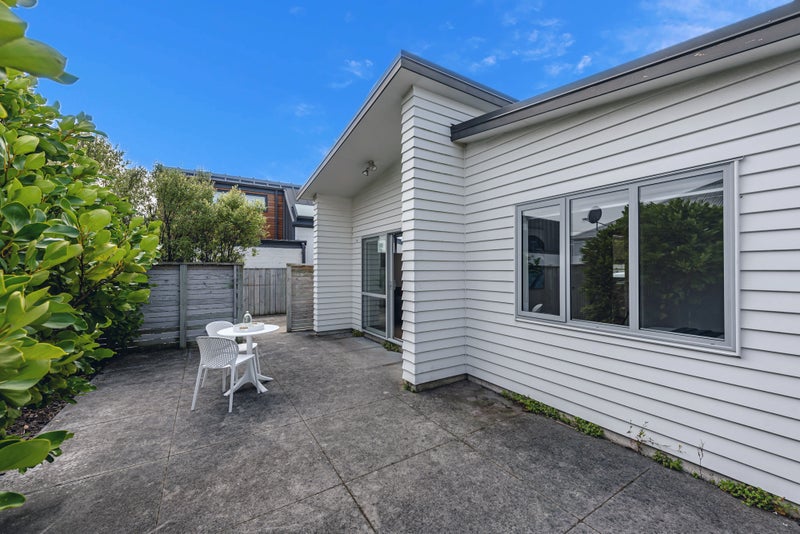 16A Argentine Avenue, Miramar, Wellington - Carousel 2