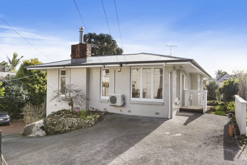 79 Landscape Road, Mount Eden, Auckland - Carousel 1