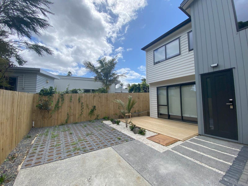 74F Gardner Avenue, New Lynn, Auckland - Carousel 18