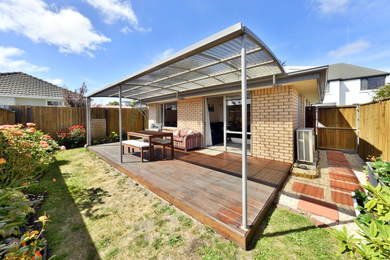 33 Hornbrook Street, Waltham, Christchurch - Carousel 1