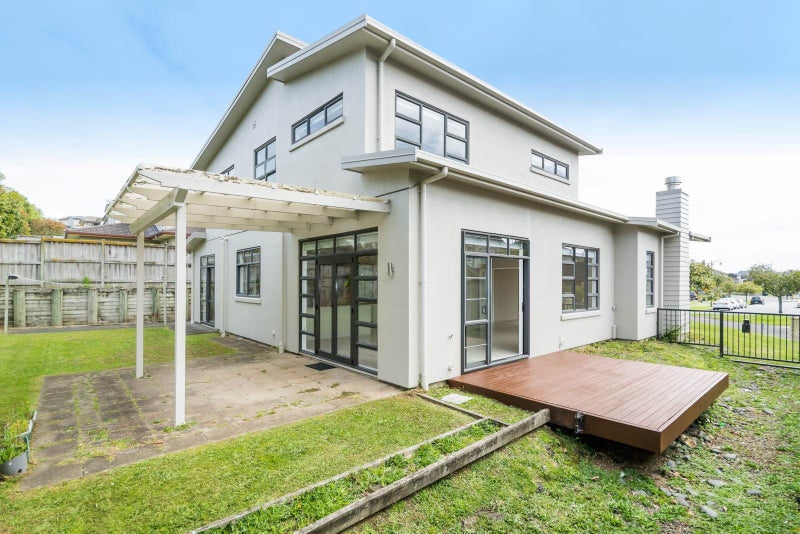 21 Laurel Oak Drive, Schnapper Rock, Auckland - Carousel 2