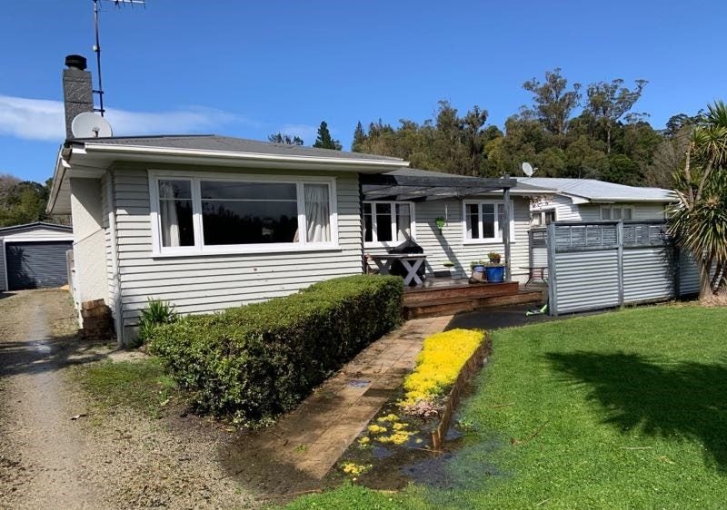 25 Kingsley Street, Whataupoko, Gisborne - Carousel 1