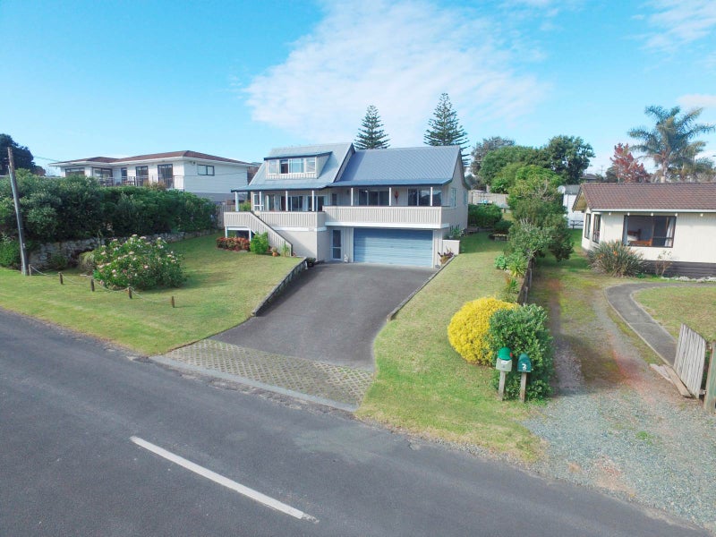 4 Awatea Street, Mangawhai Heads, Mangawhai - Carousel 2