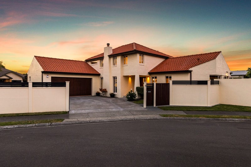 11 Park Lane, Greenmeadows, Napier - Carousel 1