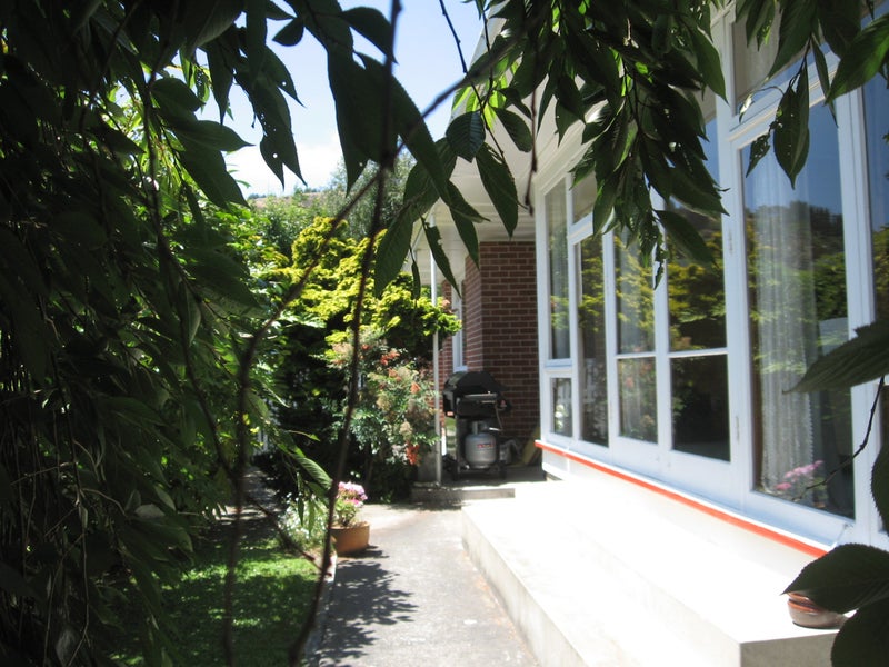 59 Albert Terrace, Saint Martins, Christchurch - Carousel 2