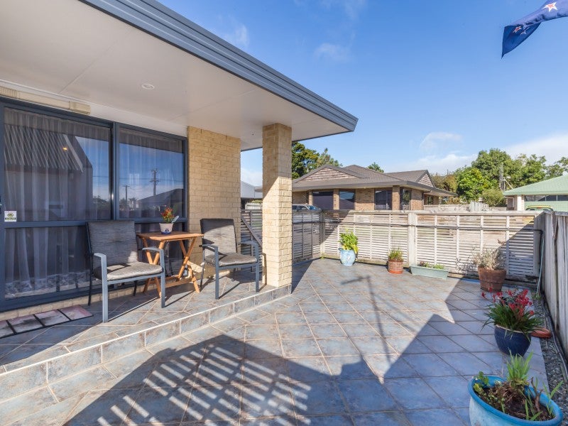 5 Campbell Grove, Levin, Levin - Carousel 14