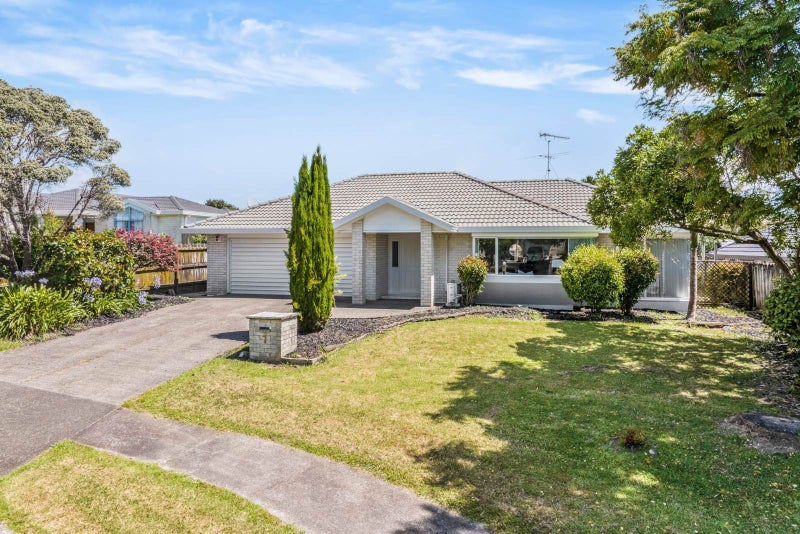 7 Bampton Rise, Northpark, Auckland - Carousel 1