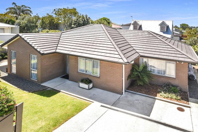 11 Wallath Road, Onehunga, Auckland - Carousel 1