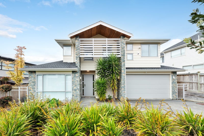 25 Headland Drive, Long Bay, Auckland - Carousel 1