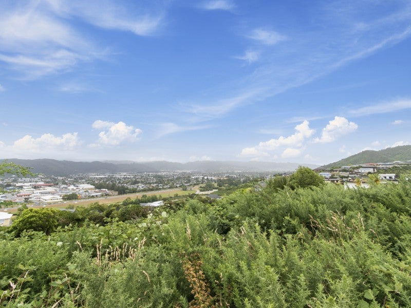 113 Kirton Drive, Riverstone Terraces, Upper Hutt - Carousel 2