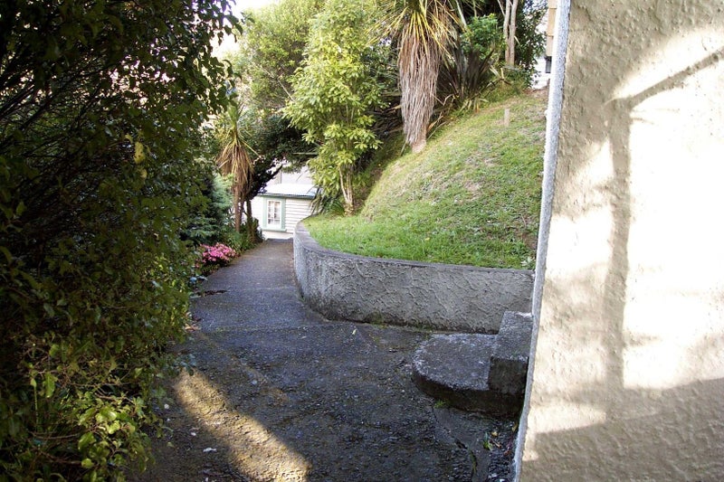 17 Randwick Road, Northland, Wellington - Carousel 11