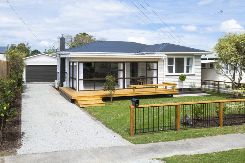 17 Elm Street, Mangapapa, Gisborne - Carousel 1