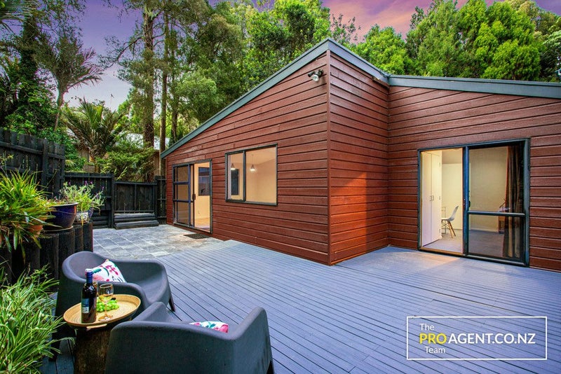 30 Sylvan Valley Avenue, Titirangi, Auckland - Carousel 2