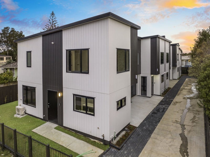 18E Jupiter Street, Rosehill, Papakura - Carousel 1