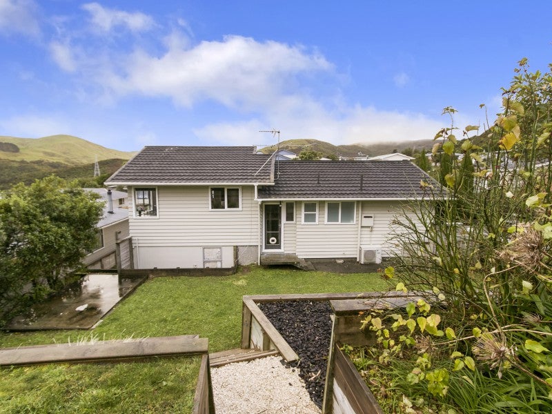 11 Christchurch Crescent, Kelson, Lower Hutt - Carousel 21
