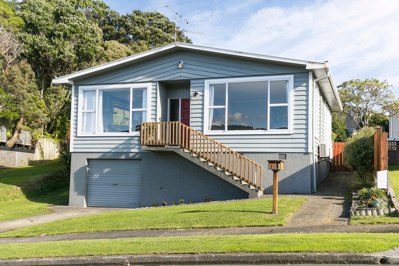 1 Cedar Street, Maungaraki, Lower Hutt - Carousel 2