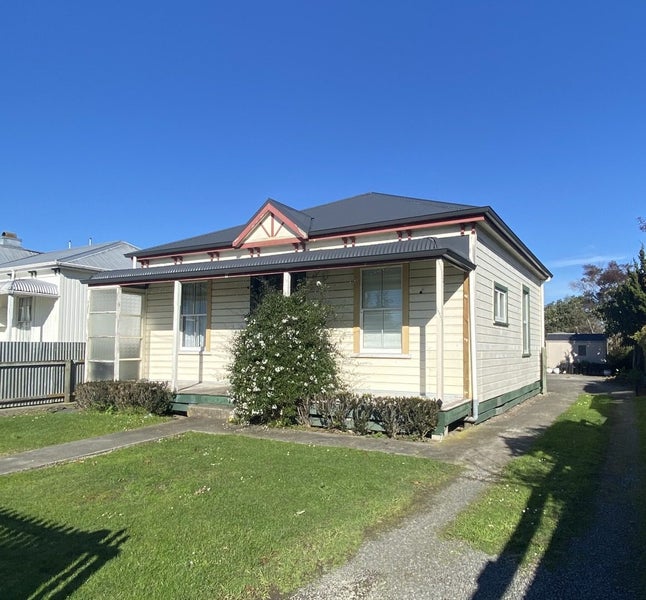 412 Lyndon Road East, Hastings, Hastings - Carousel 1