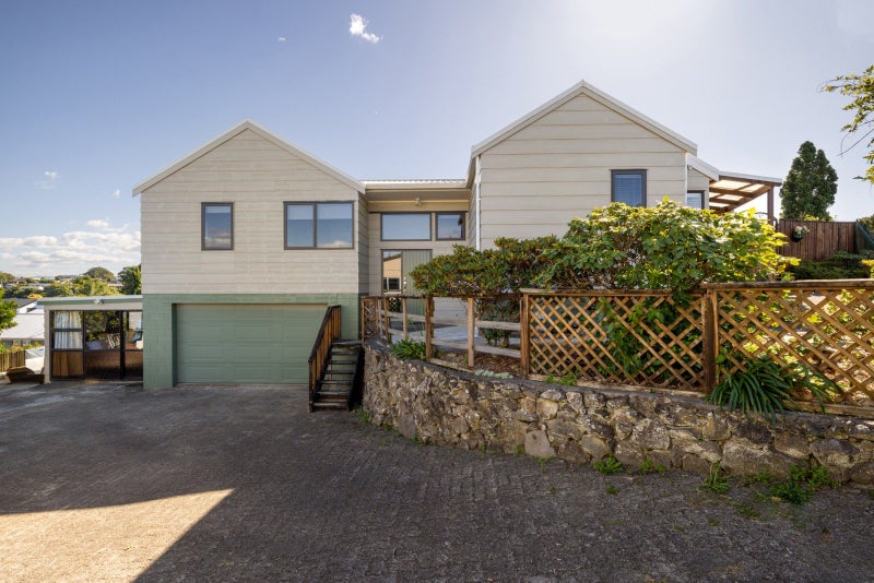 36 Winchester Terrace, Bethlehem, Tauranga - Carousel 2