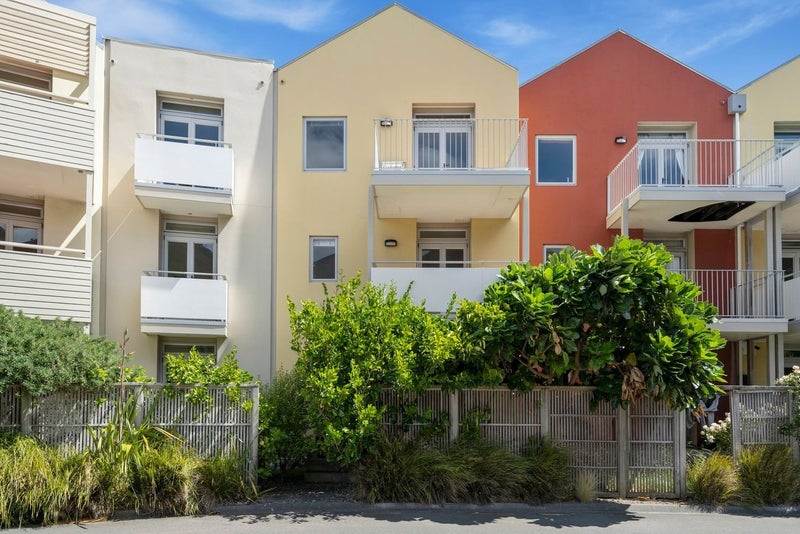 89/305 Evans Bay Parade, Hataitai, Wellington - Carousel 1
