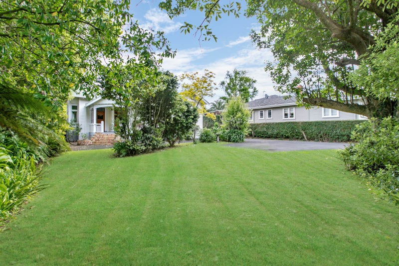 10 Tawera Road, Greenlane, Auckland - Carousel 2