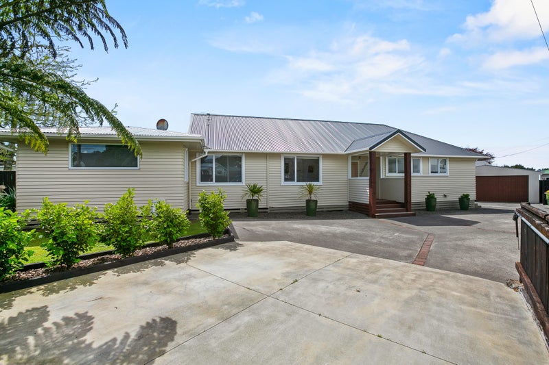 53 Govett Avenue, Frankleigh Park, New Plymouth - Carousel 21