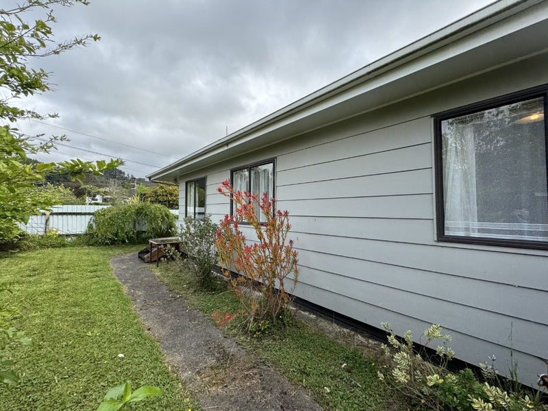 26A Moeraki Road, Maoribank, Upper Hutt - Carousel 1