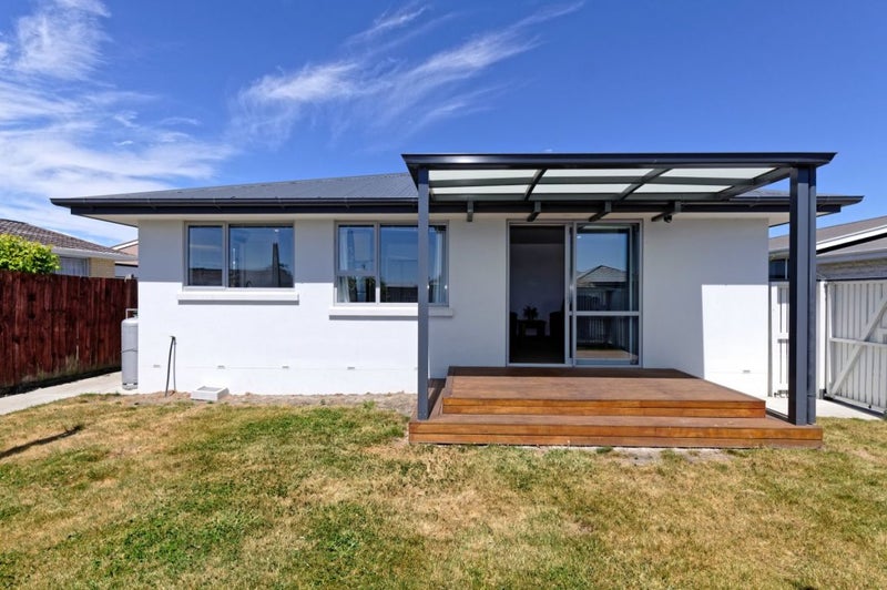 1/19 Queenspark Drive, Parklands, Christchurch - Carousel 12