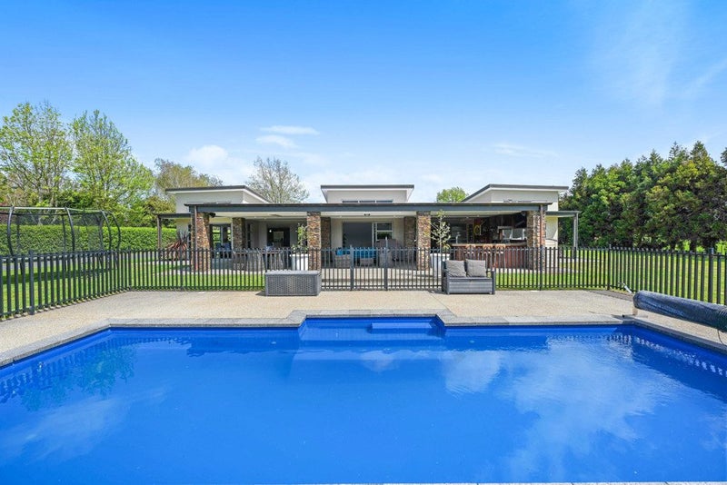 43 Oaktree Lane, Flagstaff, Hamilton - Carousel 2