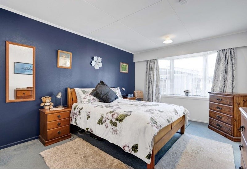 22 Waiwera Place, Merrilands, New Plymouth - Carousel 5