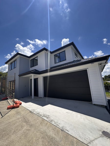59B Totara Road, Te Atatū Peninsula, Auckland - Carousel 1